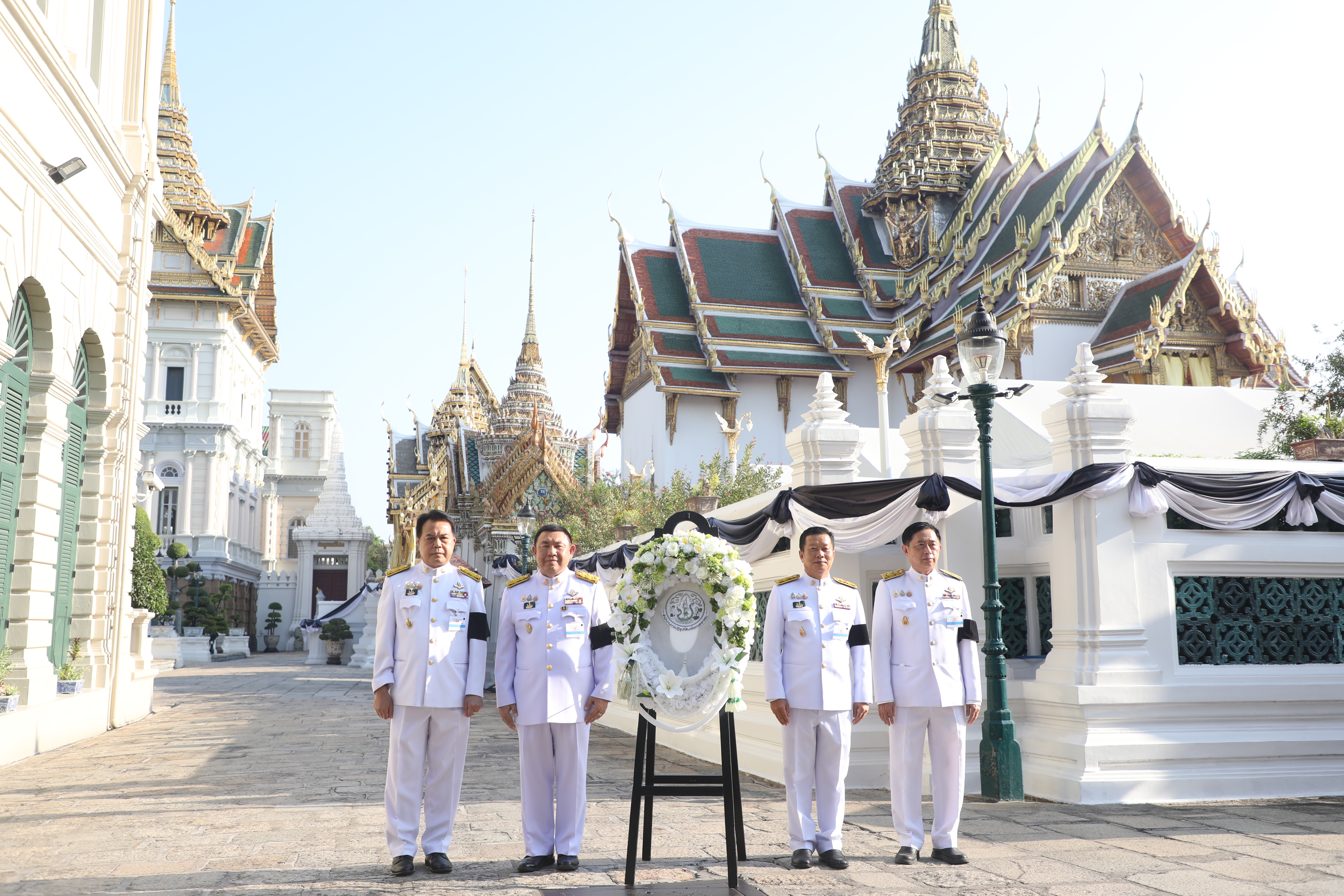 title - สำนักงานการปฏิรูปที่ดินเพื่อเกษตรกรรม รับพระราชทานพระบรมราชานุญาตให้ร่วมเป็นเจ้าภาพบำเพ็ญกุศลถวายพระบรมศพ สมเด็จพระนางเจ้าสิริกิติ์ พระบรมราชินีนาถ พระบรมราชชนนีพันปีหลวง